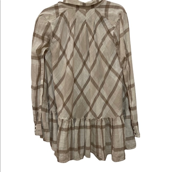 Free People Peppy Plaid Ruffle back tunic top Long Sleeve Button down size small - Picture 5 of 8